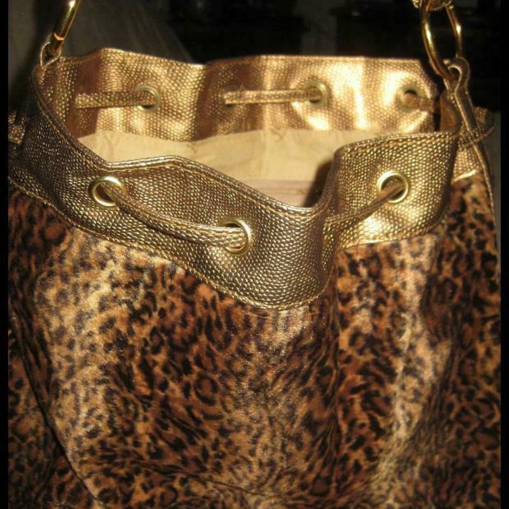 New Vintage LARGE Bronze Leopard Print Drawstring Bucket Crossbody Hobo Fur Bag